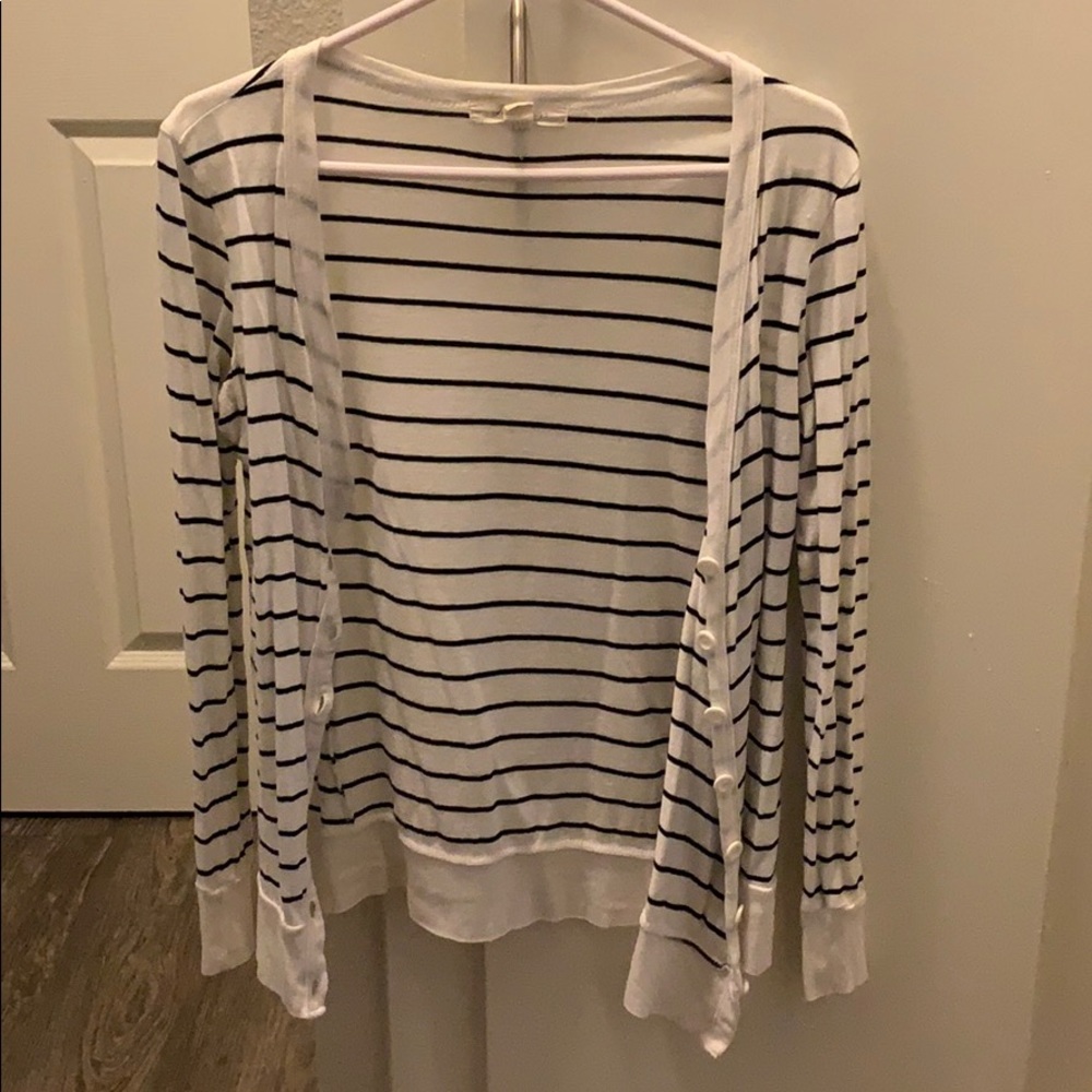 White cardigan with black stripes